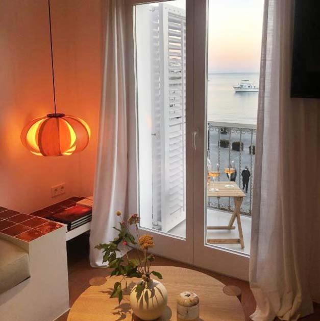 Beachfront Suite In Cadaques Center Exteriér fotografie